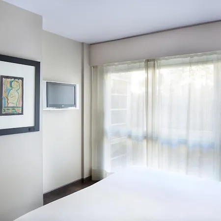 Gran Derby Suites, A Small Luxury Of The World Hotel Barcelona