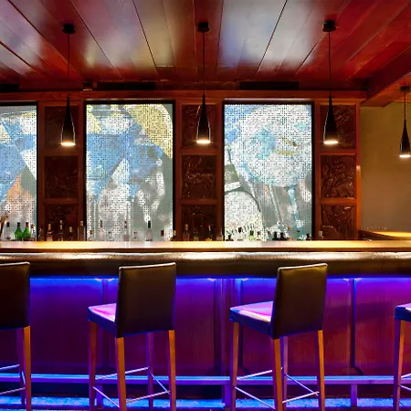 Hotel Gran Derby Suites, A Small Luxury Of The World Barcelona
