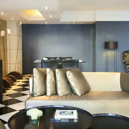 Hotel Gran Derby Suites, A Small Luxury Of The World
