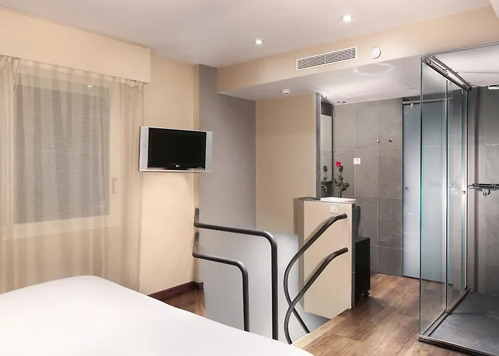 Hotel Gran Derby Suites, A Small Luxury Of The World Barcelona