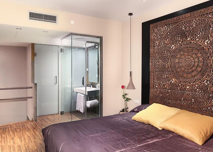 Hotel Gran Derby Suites, A Small Luxury Of The World Barcelona