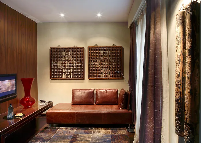 Hotel Gran Derby Suites, A Small Luxury Of The World Barcelona