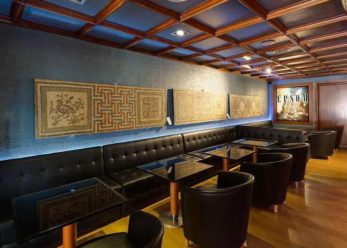 Hotel Gran Derby Suites, A Small Luxury Of The World Barcelona