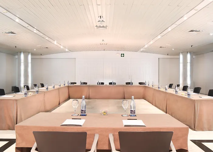 Hotel Gran Derby Suites, A Small Luxury Of The World Barcelona