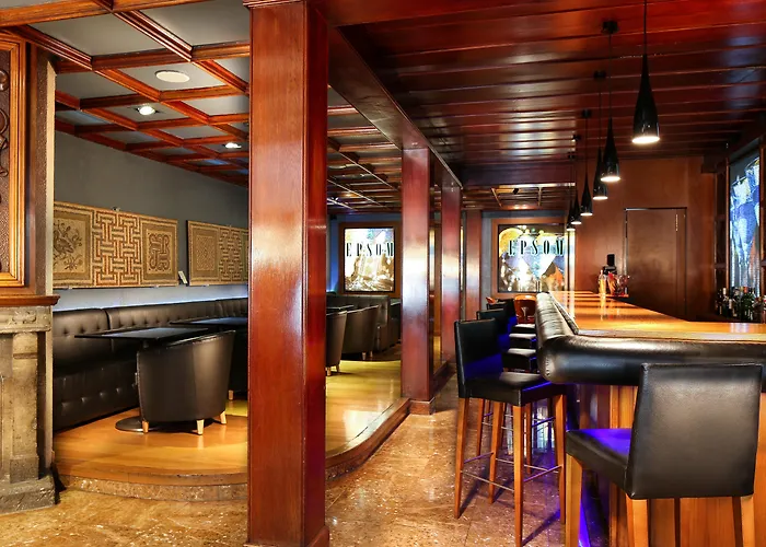 Hotel Gran Derby Suites, A Small Luxury Of The World Barcelona