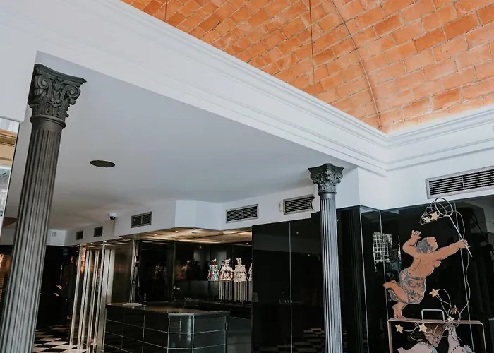 Hotel Gran Derby Suites, A Small Luxury Of The World 4*