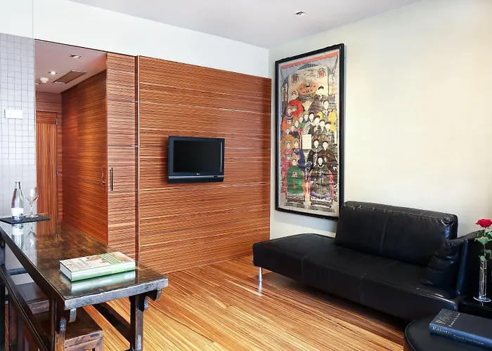 Hotel Gran Derby Suites, A Small Luxury Of The World