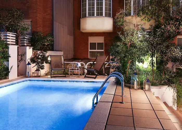 Hotel Gran Derby Suites, A Small Luxury Of The World Barcelona