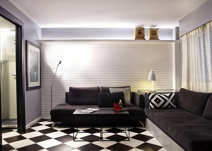 Gran Derby Suites, A Small Luxury Of The World Hotel Barcelona